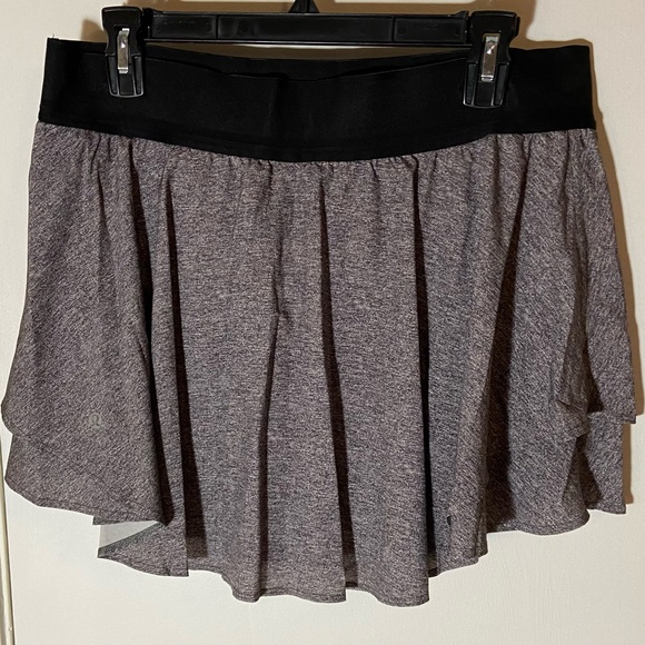 Lululemon Athletica Black and Gray Court Rival Skort - Picture 6 of 7